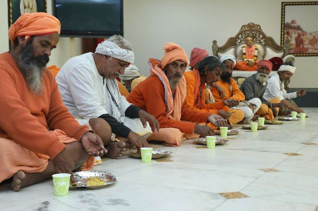 Sadhu Bhojan-0